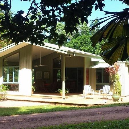 Вилла Fanpalm Creek Hideaway Diwan Экстерьер фото